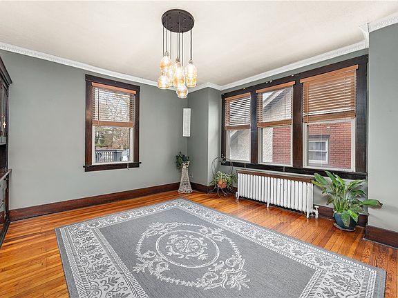 5th image of 1310 Mount Royal Blvd