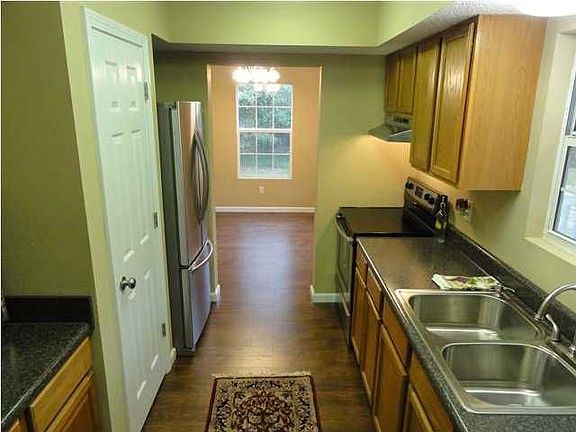5th image of 1290 Barmel St