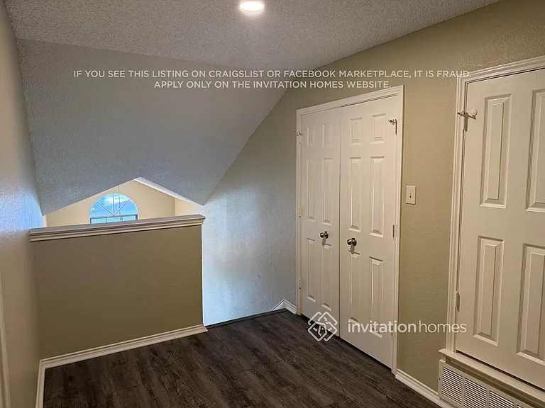 1517 Woodvale Dr — Photo 8
