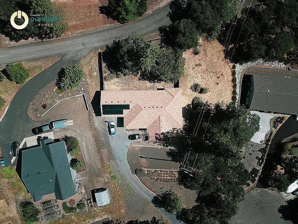 2nd image of 387 Pinetop Ter