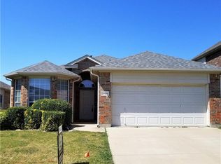 2009 Trina Dr, Fort Worth, TX 76131