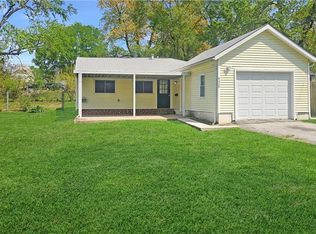 4508 NE 46th St, Kansas City, MO 64117