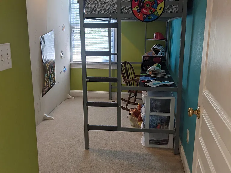 200 Charleston Ln — Photo 23