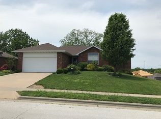 1911 N 25th St, Ozark, MO 65721