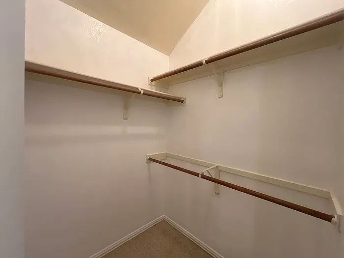 1005 Winding Rd — Photo 22