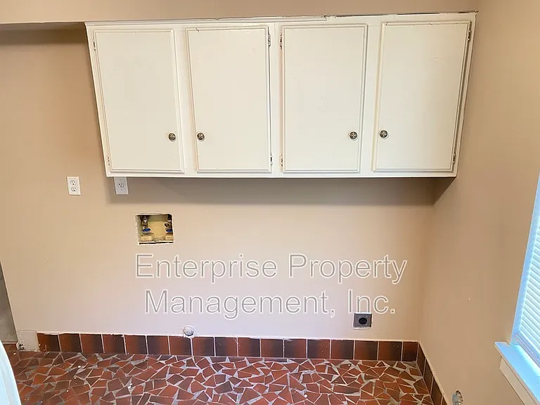 1982 Goldbrier Ln — Photo 15