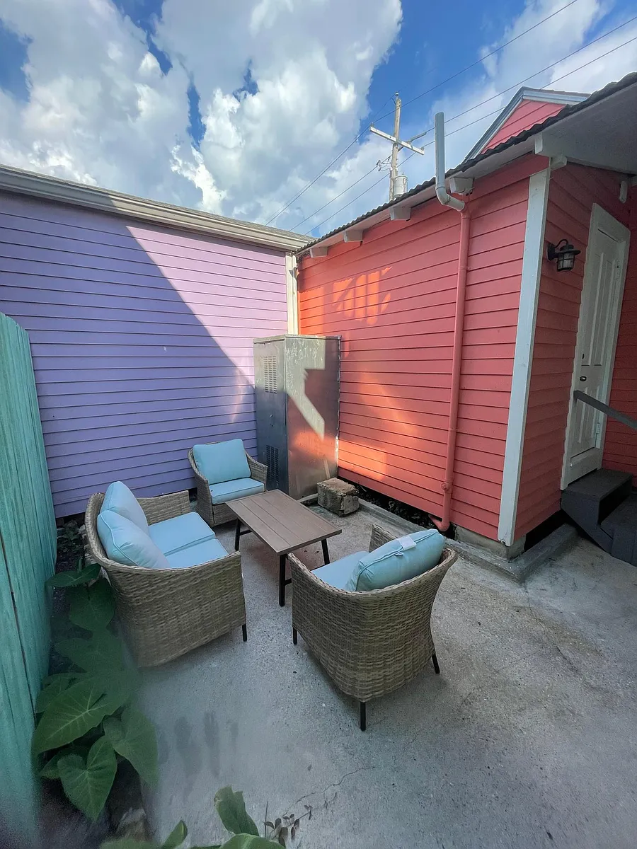 Building Photo - 3437 Freret St