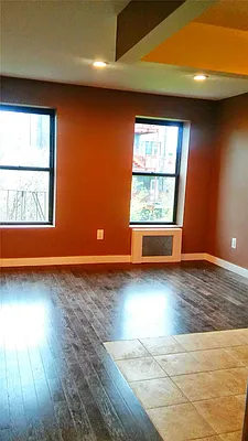 Rented by R New York | media 17