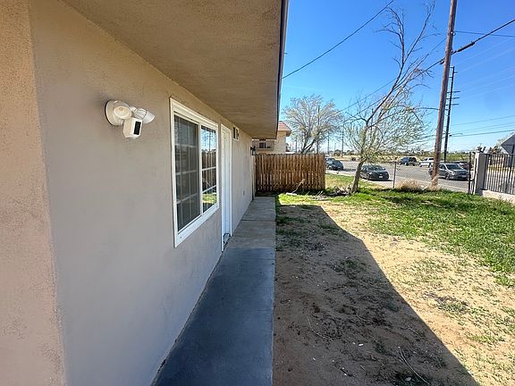 4th image of 4252 W Avenue L #B