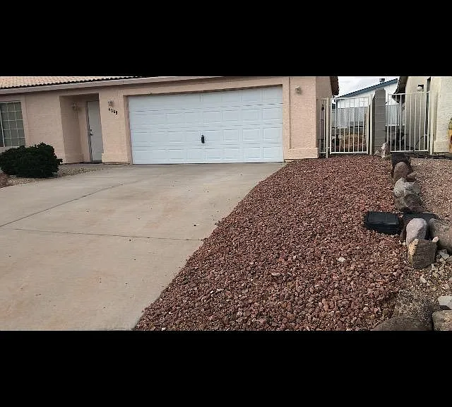 4389 S Bernard Pl — Photo 2