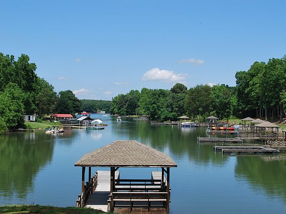 3rd image of 12 Kingfisher Ct #12