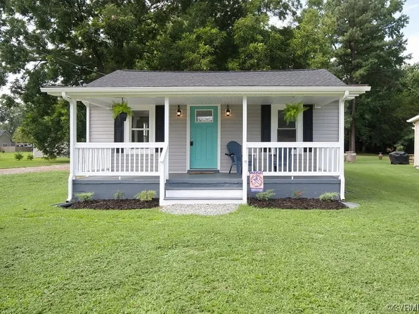 508 Johns Neck Rd, Weems, VA 22576