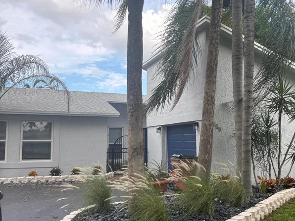288 NW 39th Way, Deerfield Beach, FL 33442