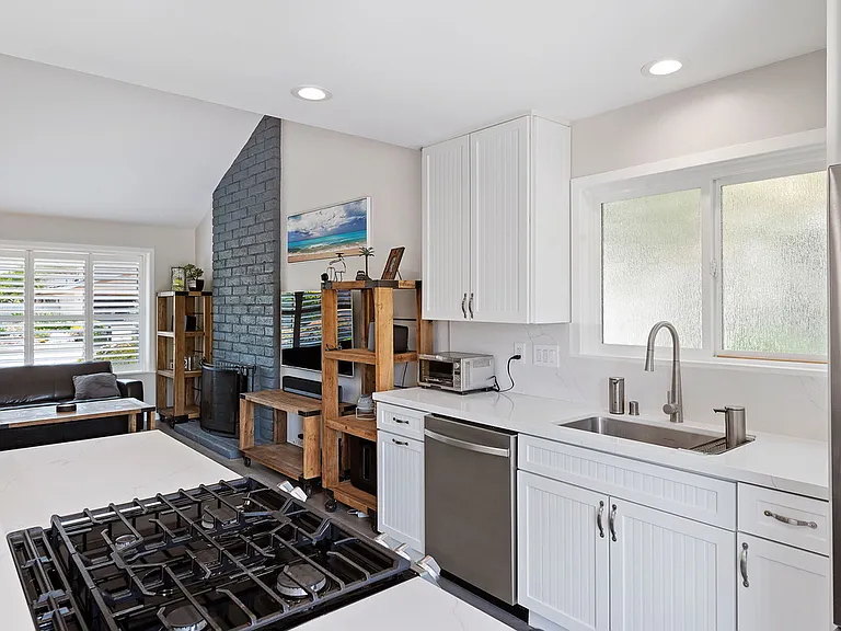 1425 Carnation Pl — Photo 19