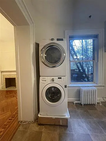 710 Hudson St #2 — Photo 9
