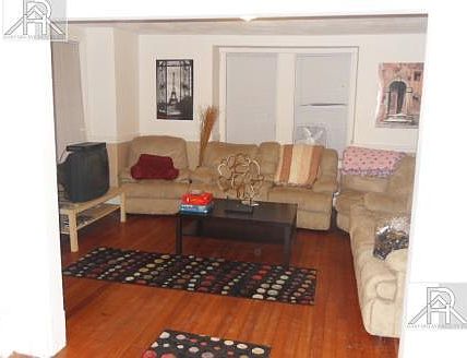 2nd image of J42 Gardner St #3