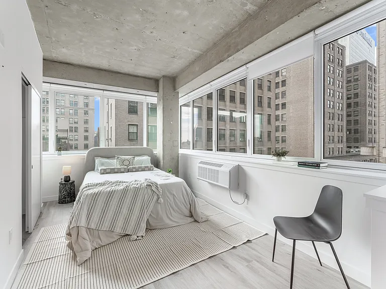 The Mercer — Photo 38