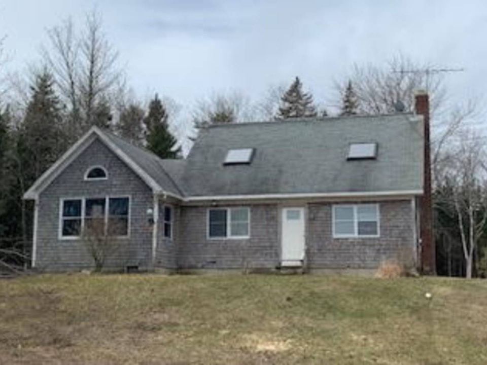 2nd image of 85 Port Clyde Rd