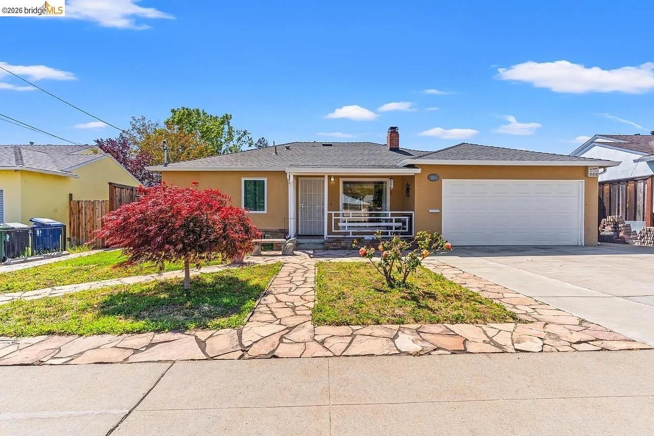 3 bed, 2.0 bath, 1022 sqft, $2,785 — Photo 1