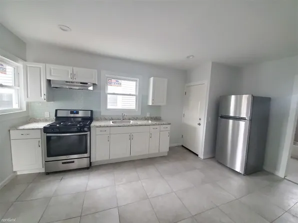 6 Arthur St, New Haven, CT 06519