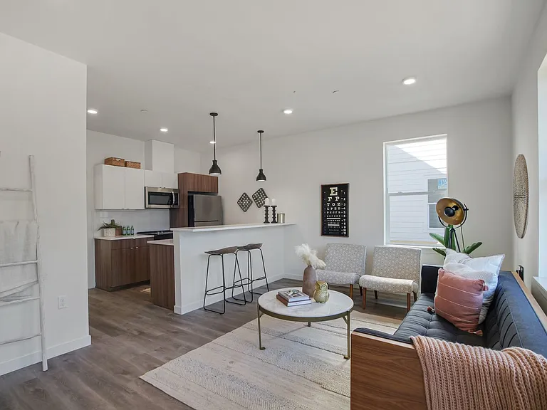 Greeley Court — Photo 5