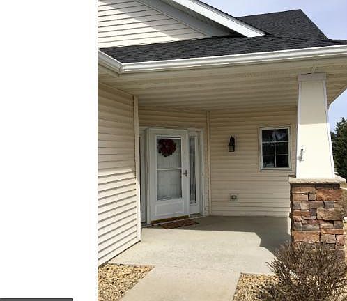 2nd image of 1028 Woodland Dr