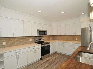 318 Gibson St, Mukwonago, WI 53149