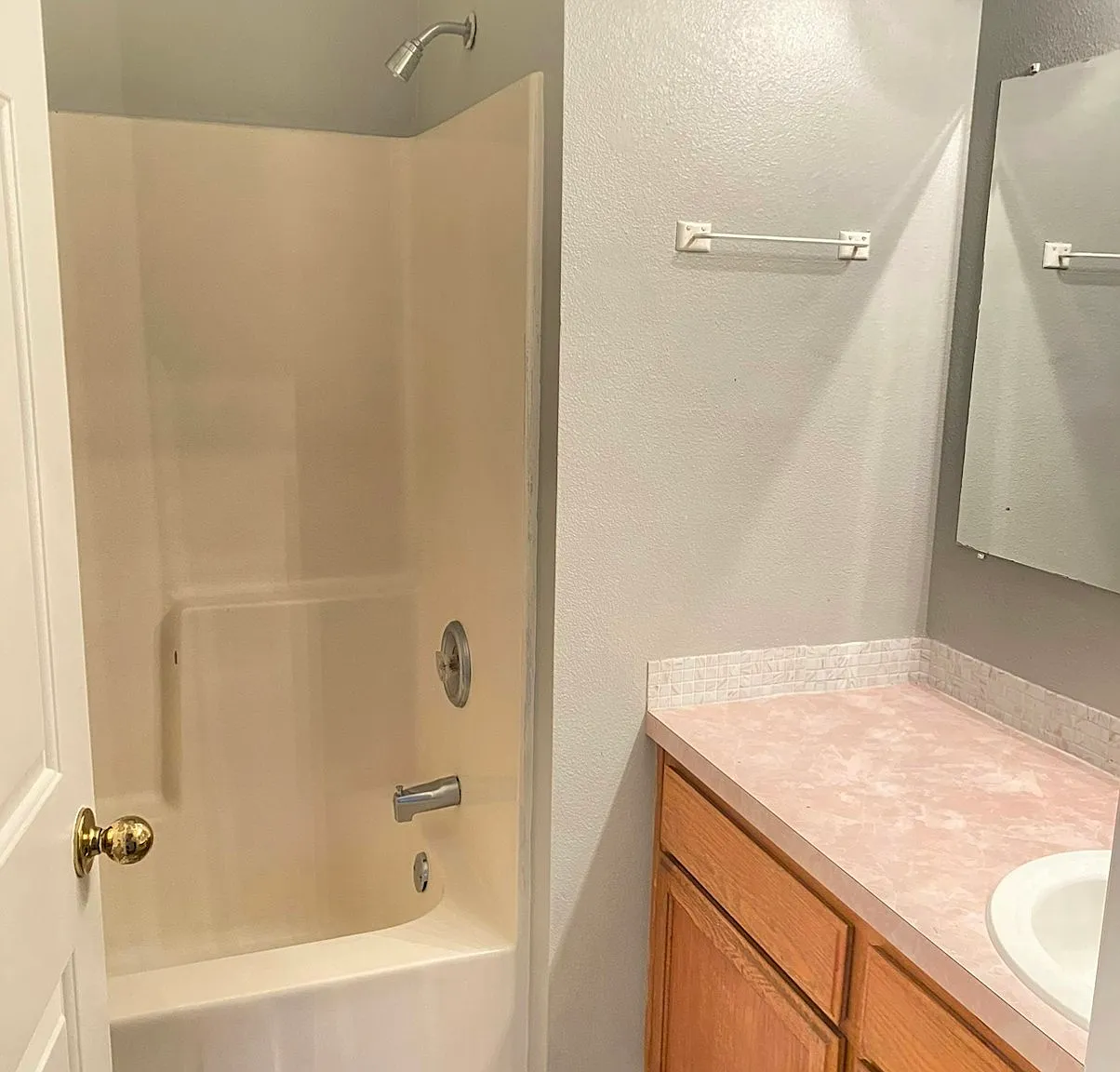 965 Todd Ct — Photo 4