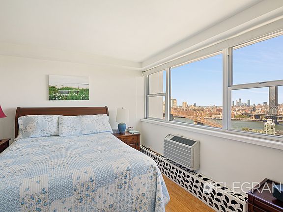 3rd image of 75 Henry St #27EF