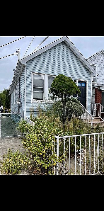 1st image of 1587 E 95th St
