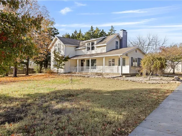 2139 Jayhawk Rd, Fort Scott, KS 66701