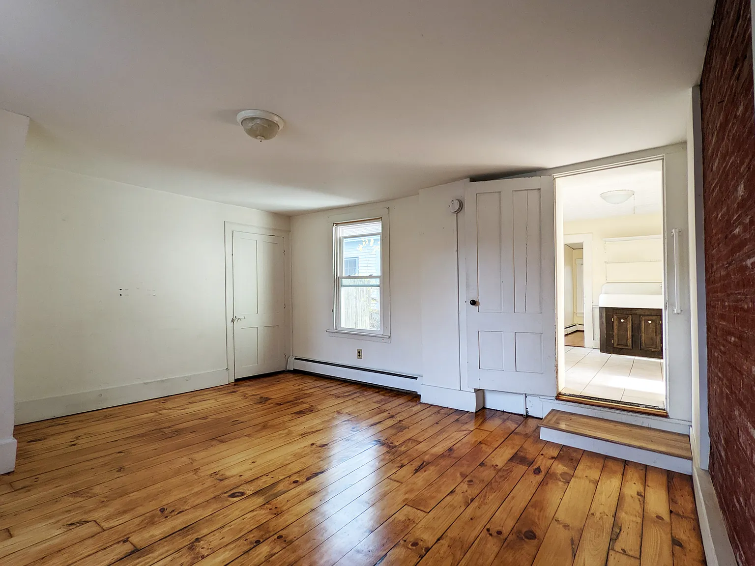 75 Green St — Photo 2