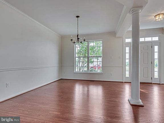 5th image of 5841 Bottlebrush Ct