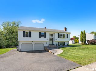78 Shaw Farm Rd, Watertown, CT 06779