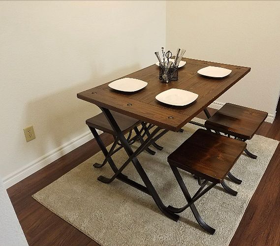 1st image of 4400 Sandy River Dr Unit 9