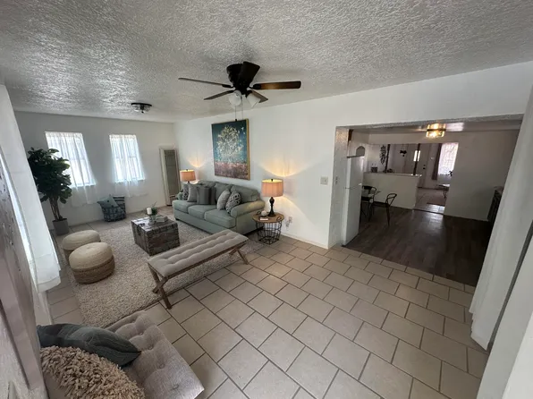 244D Atrisco Dr SW, Albuquerque, NM 87105