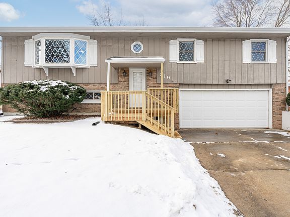 2nd image of 319 Arrowhead Dr