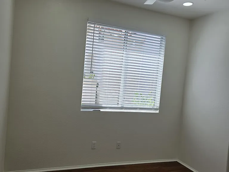 8275 Gold Coast Dr #6 — Photo 18