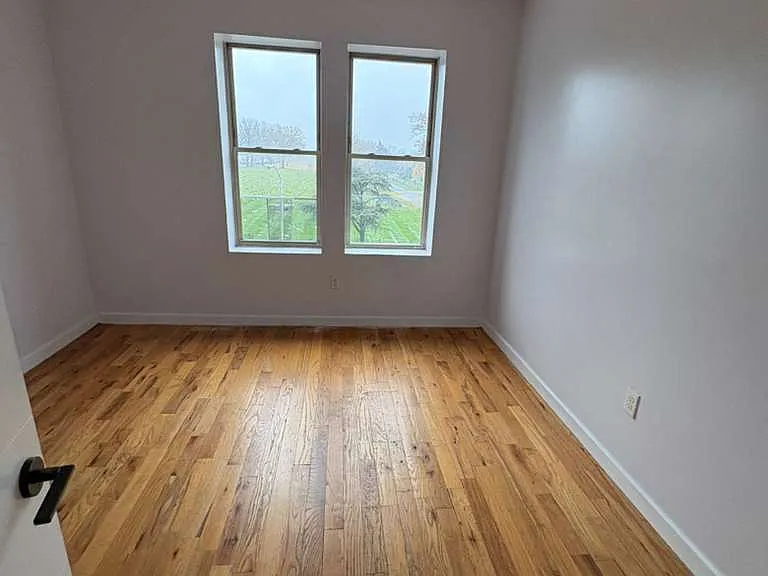 585 Central Ave #302 — Photo 8