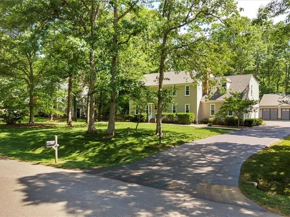 12711 Foxstone Rd, Midlothian, VA 23113