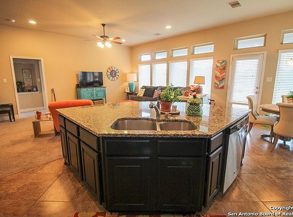 5th image of 2845 Saddlehorn Dr