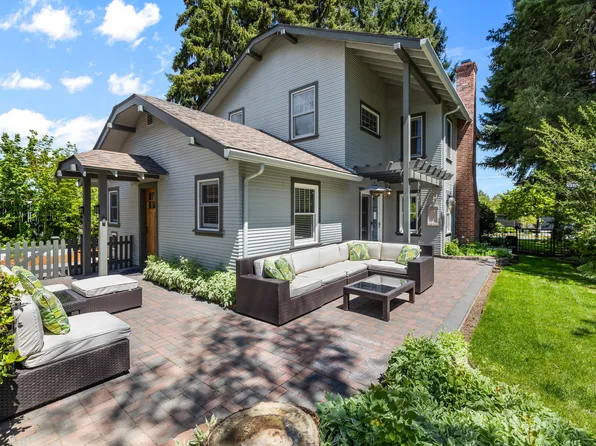 305 NW Columbia St, Bend, OR 97703