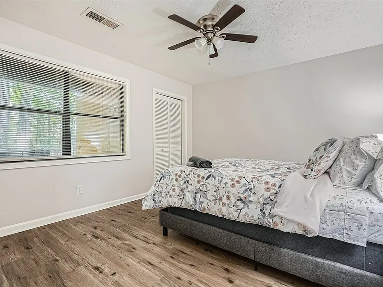 1091 Summer Brook Rd — Photo 23