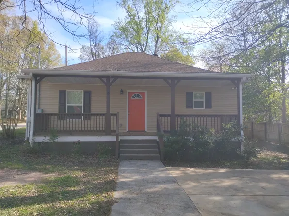 5 Farmer St, Newnan, GA 30263