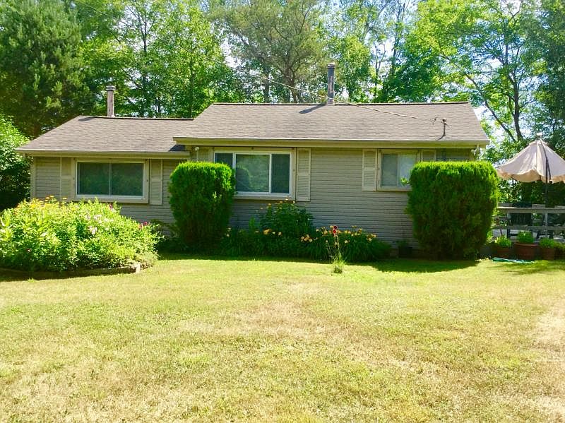 1st image of 4744 N Lakeshore Dr