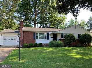 8 E Darrah Ln, Lawrence Township, NJ