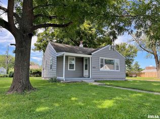3625 N Finnell Ave, Peoria, IL 61604