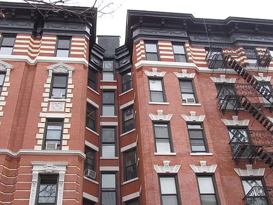 Rented by Landmark Real Estate | media 18