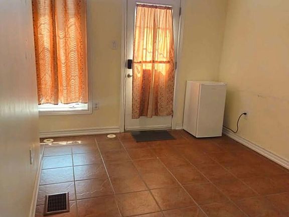 2nd image of 52 Ignatius Ln