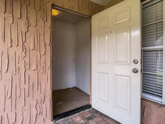 3rd image of 2731 Fletcher Ave #2